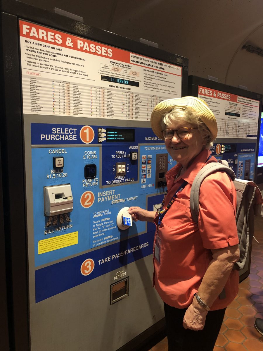 Jane using the DC Metro Fare Machine
